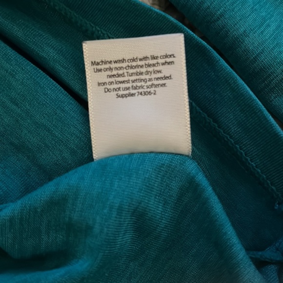 Teal Long Sleeve Workout Top - Picture 6 of 8